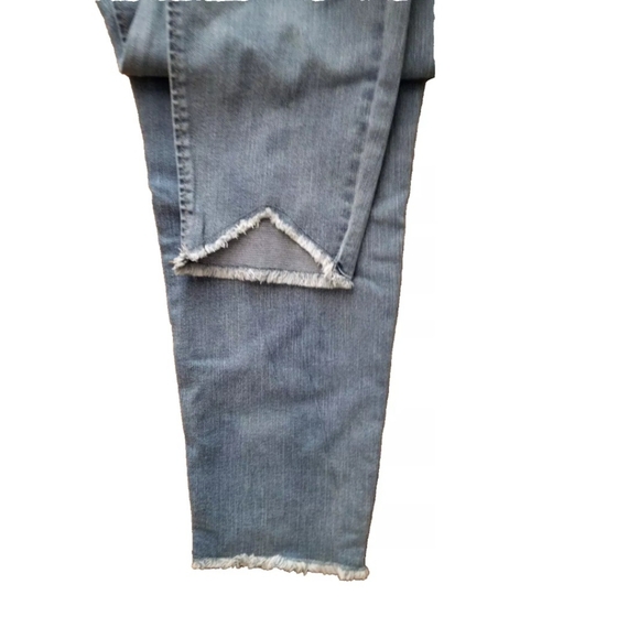 Code Bleu Plus Size Jeans - Picture 16 of 16